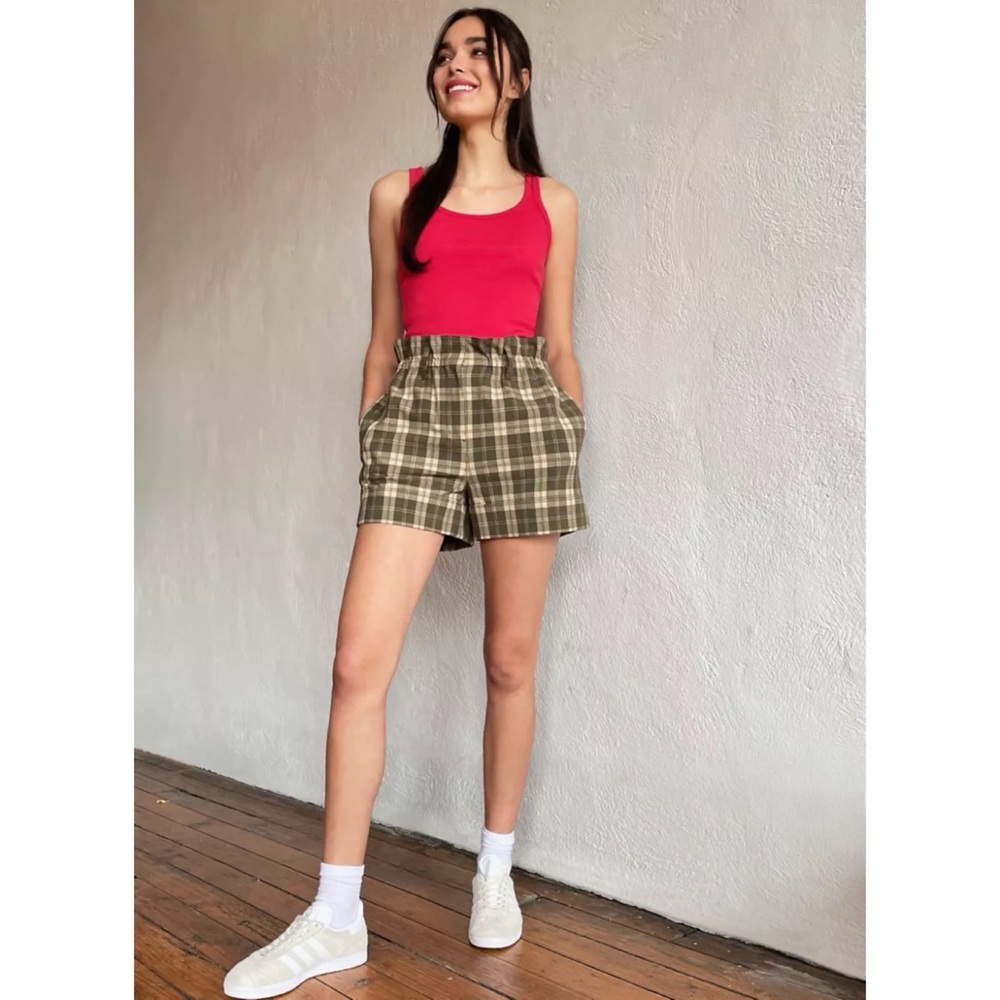 Aritzia Sunday Best Aki Plaid Paperbag Shorts